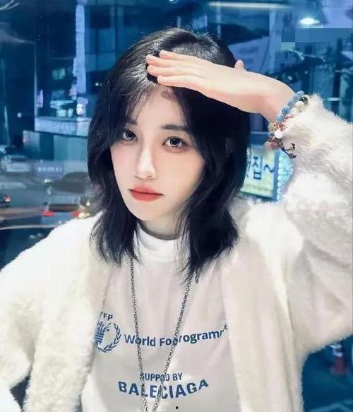 吃瓜娱乐圈主播名单大全,揭秘网红主播们的瓜界风云