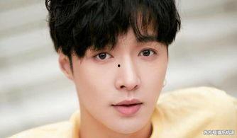 娱乐吃瓜张艺兴李易峰,娱乐圈的甜蜜瓜田